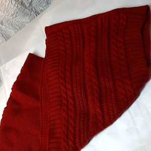 JUICY RED CABLEKNIT INFINITY SCARF